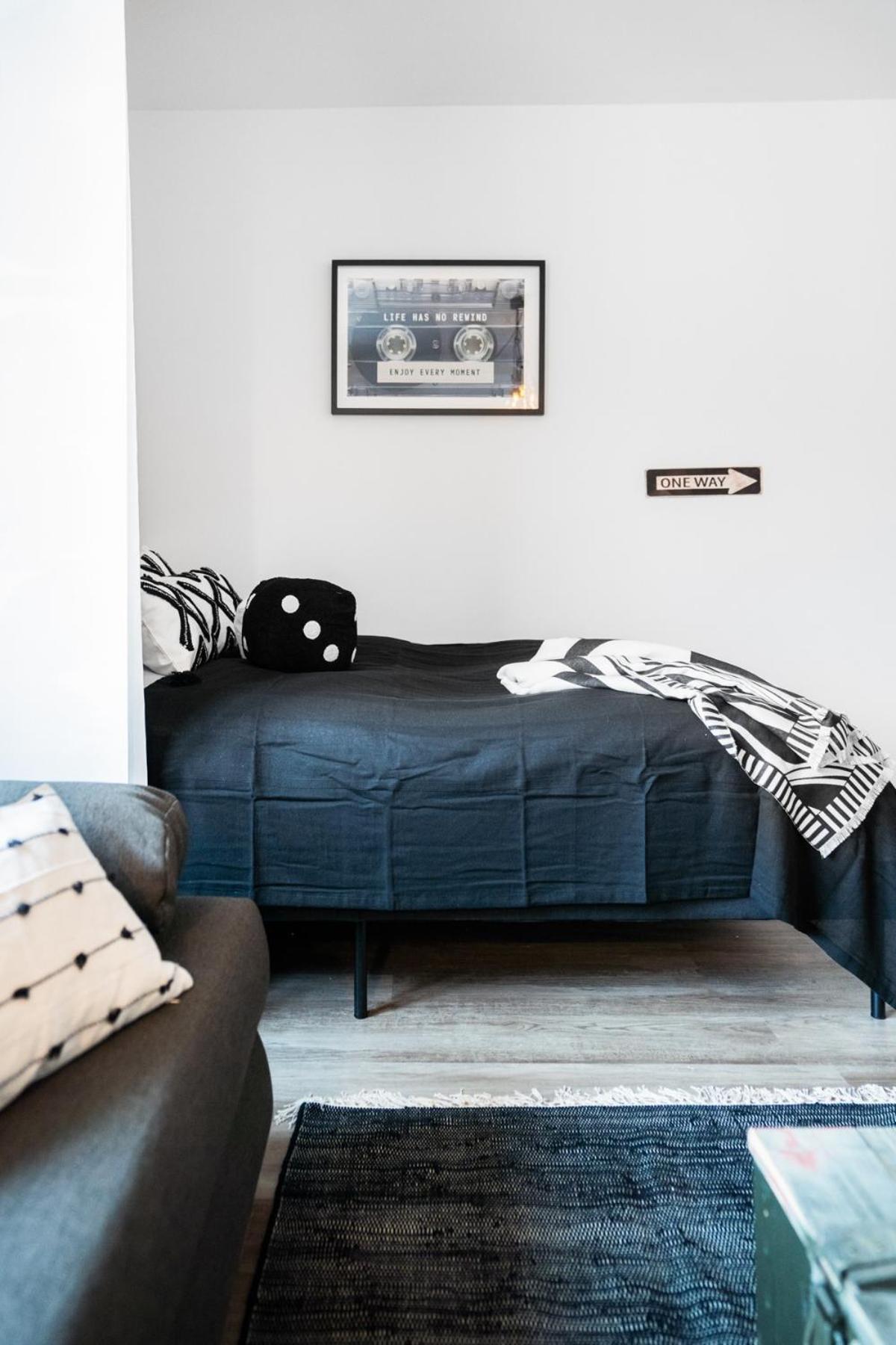 1 Bedroom Studio - Zentral - Parkhaus - Business - Kaffee - Netflix - Smart Tv - Kueche Appartement Wiesbaden