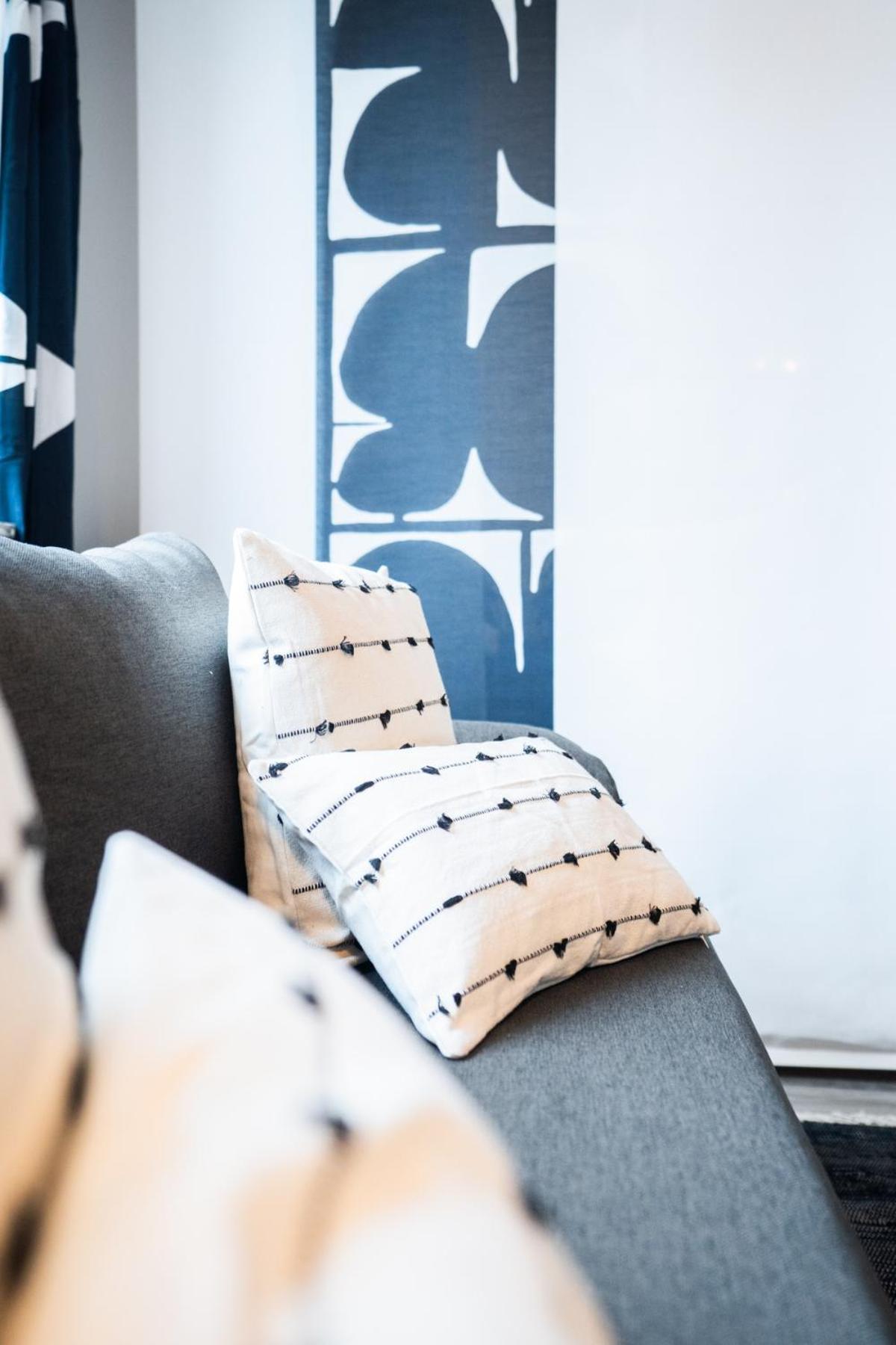 1 Bedroom Studio - Zentral - Parkhaus - Business - Kaffee - Netflix - Smart Tv - Kueche *